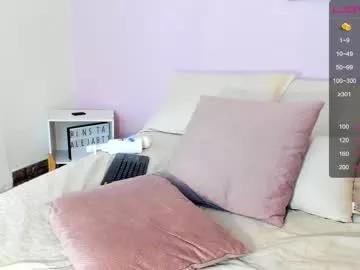 ellakravitz_ from Chaturbate