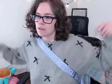 Elliecharmful from Chaturbate