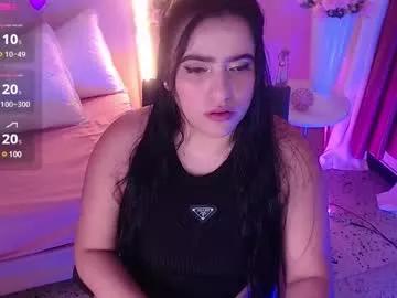 elliee_taylorr from Chaturbate