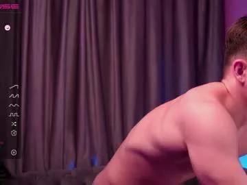 elliot_muscle from Chaturbate