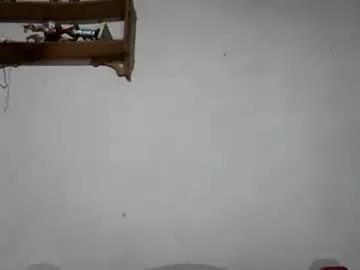 elvergonn2105 from Chaturbate