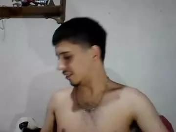 elvergonn2105 from Chaturbate