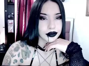 emearld_black from Chaturbate