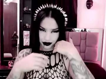 emearld_black from Chaturbate