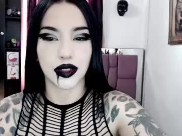 emearld_black from Chaturbate