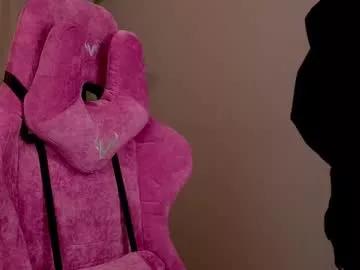emelie_bloom_ from Chaturbate