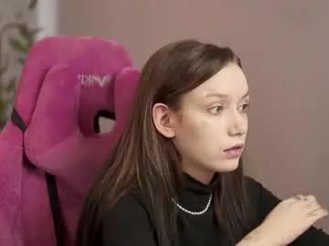 emelie_bloom_ from Chaturbate