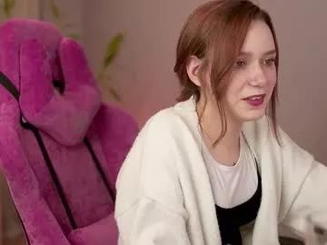 emelie_bloom_ from Chaturbate