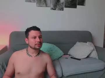 emely_aaron69z from Chaturbate