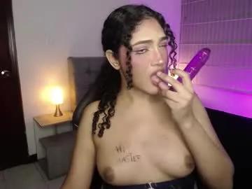 emiily_smith1_ from Chaturbate is Freechat