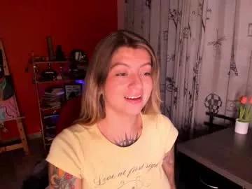 emmaa_hostt from Chaturbate