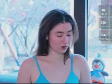 emmasn0w from Chaturbate