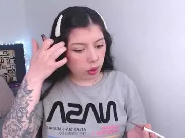 emmi_0 on Chaturbate 