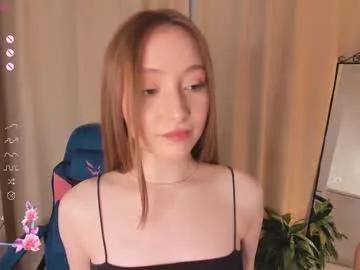emmicanfly from Chaturbate