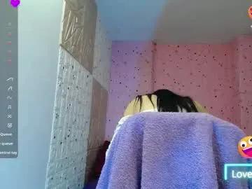 Emmy_durant from Chaturbate