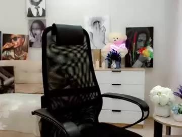 evelove33 from Chaturbate
