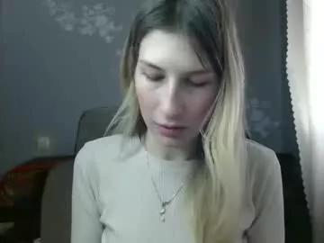 evelyn_21_m from Chaturbate