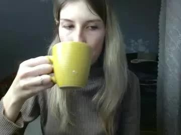 evelyn_21_m from Chaturbate