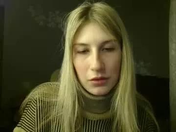 evelyn_21_m from Chaturbate