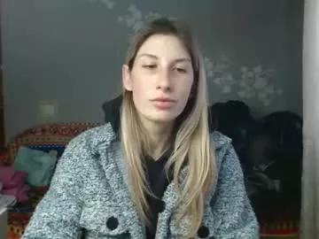 evelyn_21_m from Chaturbate