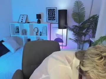 evelynblissful from Chaturbate