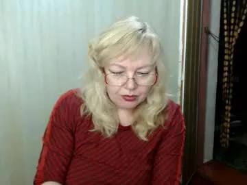 evelynloveshy from Chaturbate