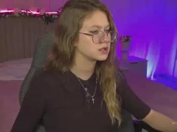 Evemundie from Chaturbate