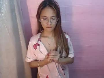 Expenseve_kendy from Chaturbate