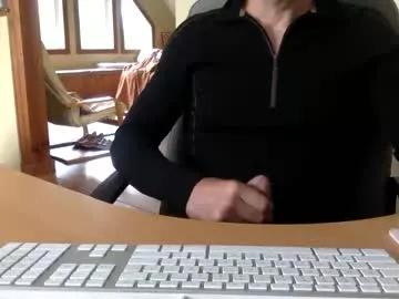 f33l1ngh0rny from Chaturbate