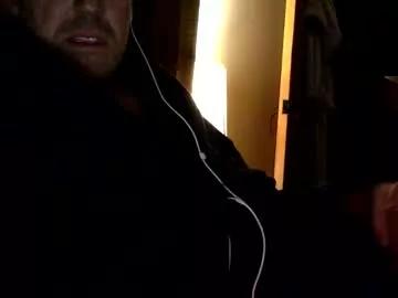 f33l1ngh0rny from Chaturbate