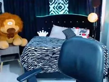 funny_lady_aurora from Chaturbate
