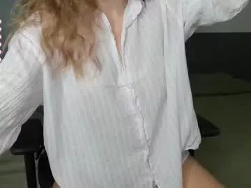 gigihadd from Chaturbate