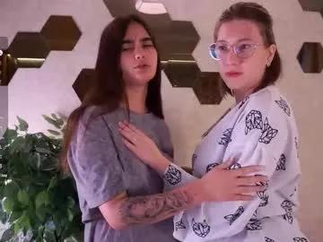 Gorgeous_beaux from Chaturbate