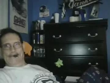 happyhappy4 from Chaturbate