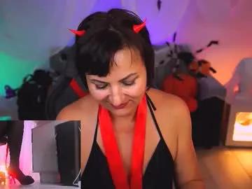 Helenbeler from Chaturbate