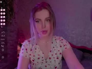 holly_molly8 from Chaturbate is Freechat