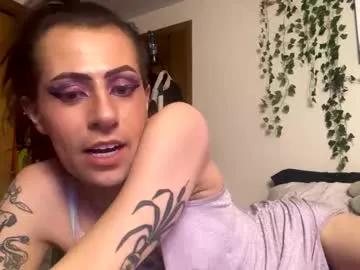 hottiefrmhell97 from Chaturbate