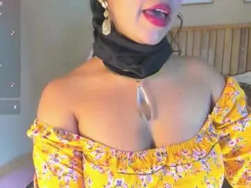 iniya_parul on Chaturbate 