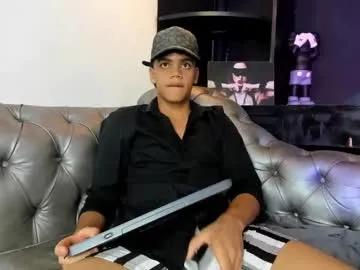 isaac_collins_ from Chaturbate is Freechat