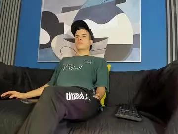 kevinn_blue from Chaturbate is Freechat