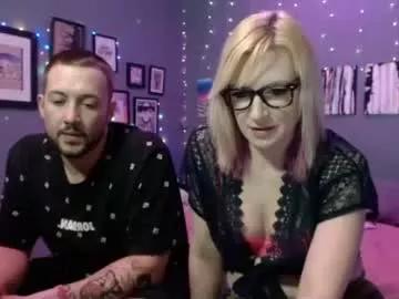kiki_riley from Chaturbate