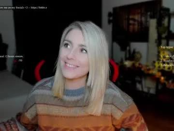 Kimilee22 from Chaturbate