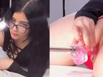 kinky_cloe from Chaturbate