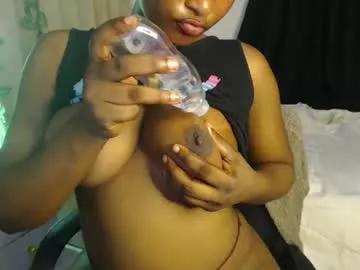 kiss_me_nana from Chaturbate