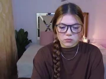 kissi_tay from Chaturbate