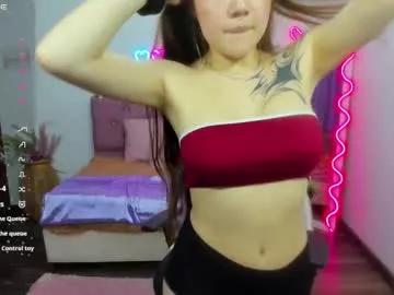 kissi_tay from Chaturbate