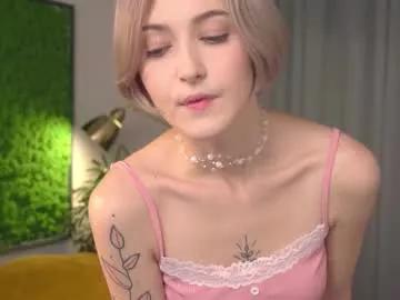 kisskiss_muah from Chaturbate