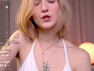 kisskiss_muah from Chaturbate