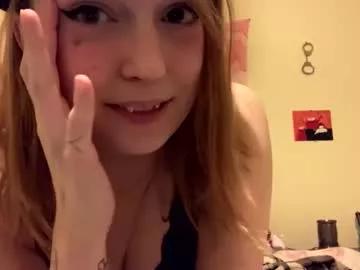 kittyme0ws from Chaturbate