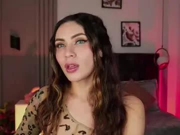 Lara_bombshell from Chaturbate